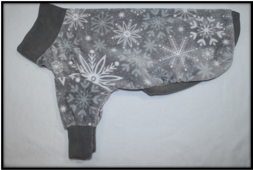 GRAY SNOWFLAKES (Custom So Lush - 2 Sleeves)