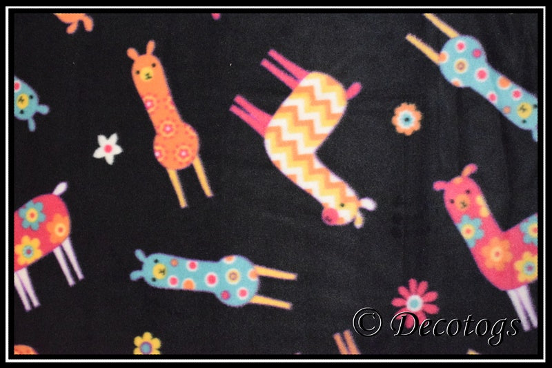 PATTERNED LLAMA MULTI (Anti Pill)