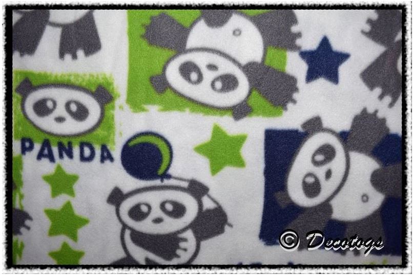 PLAYFUL PANDAS (Custom Blizzard - 2 sleeves)