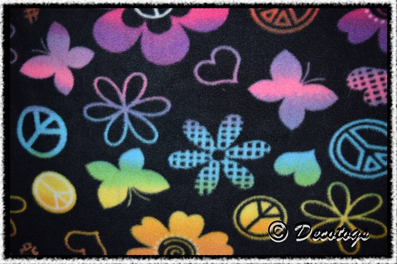 RAINBOW PEACE FLOWERS (Anti Pill)