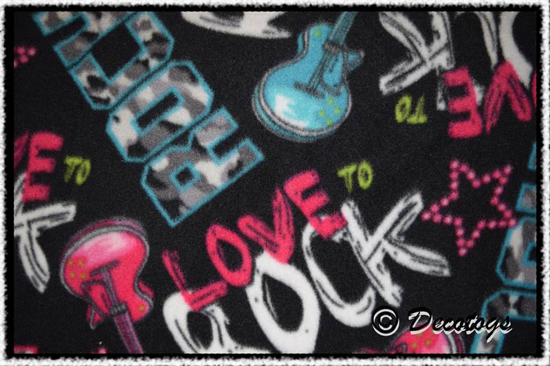 LOVE TO ROCK (Custom Anti Pill)