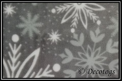 GRAY SNOWFLAKES (Custom So Lush - 2 Sleeves)